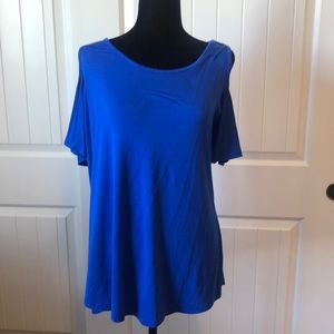 Cold shoulder blue top